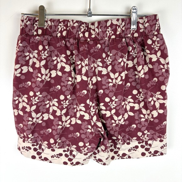 PACT Organic Staycation Sleep Shorts - Berry Sprigs Small - Picture 2 of 4
